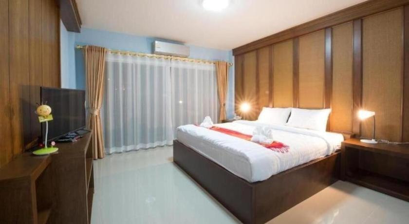 Bees Smile Hotel Чианг Рай Екстериор снимка
