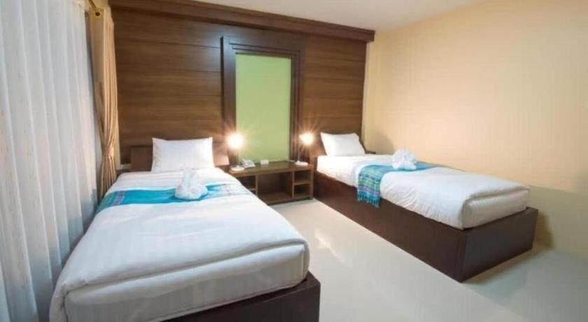 Bees Smile Hotel Чианг Рай Екстериор снимка