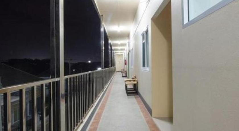 Bees Smile Hotel Чианг Рай Екстериор снимка