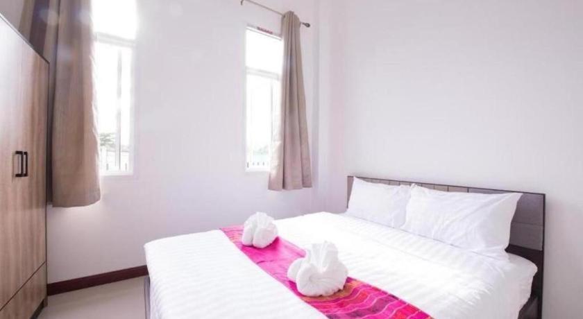 Bees Smile Hotel Чианг Рай Екстериор снимка