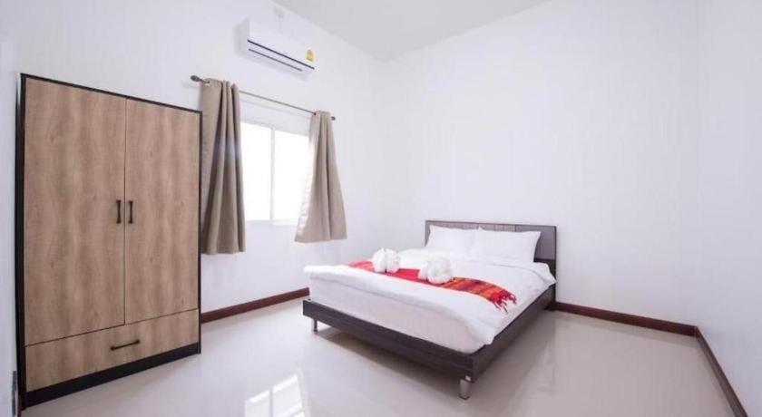 Bees Smile Hotel Чианг Рай Екстериор снимка