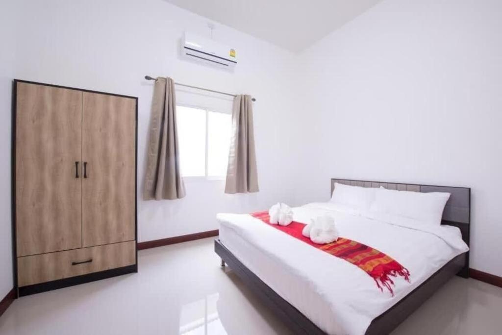 Bees Smile Hotel Чианг Рай Екстериор снимка