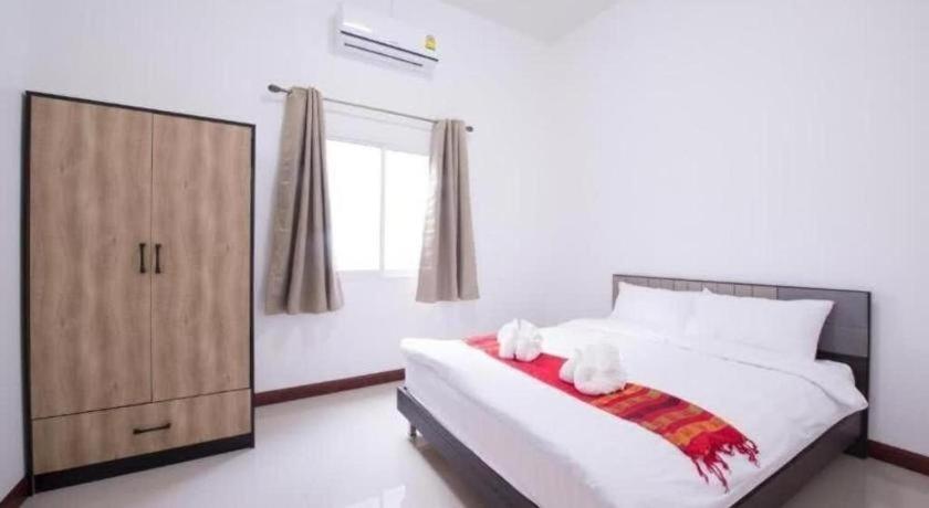 Bees Smile Hotel Чианг Рай Екстериор снимка